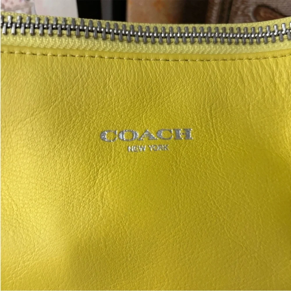 Coach Legacy Corteney Yellow Leather Shoulder/crossbody6 Bag - Picture 5 of 13